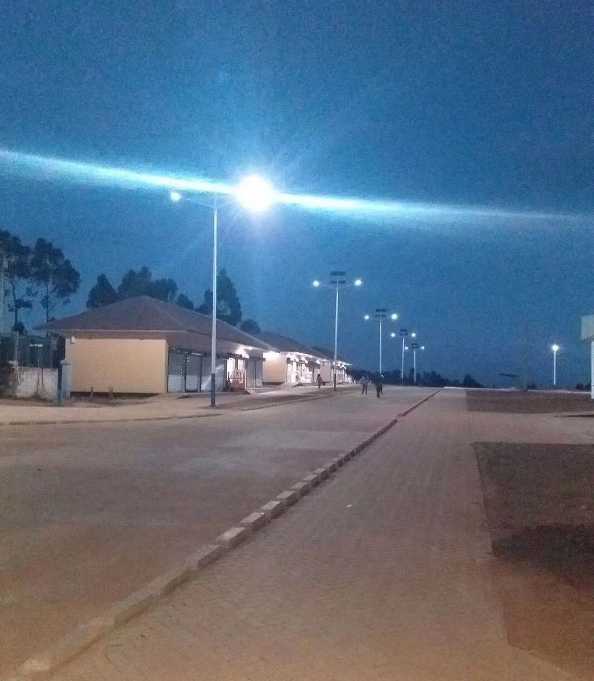 梁河县非洲科特迪瓦太阳能路灯工程
